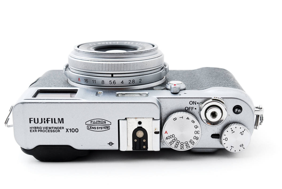 バッテリー2個 別売りフード 革ケース付！ FUJIFILM フジフイルム