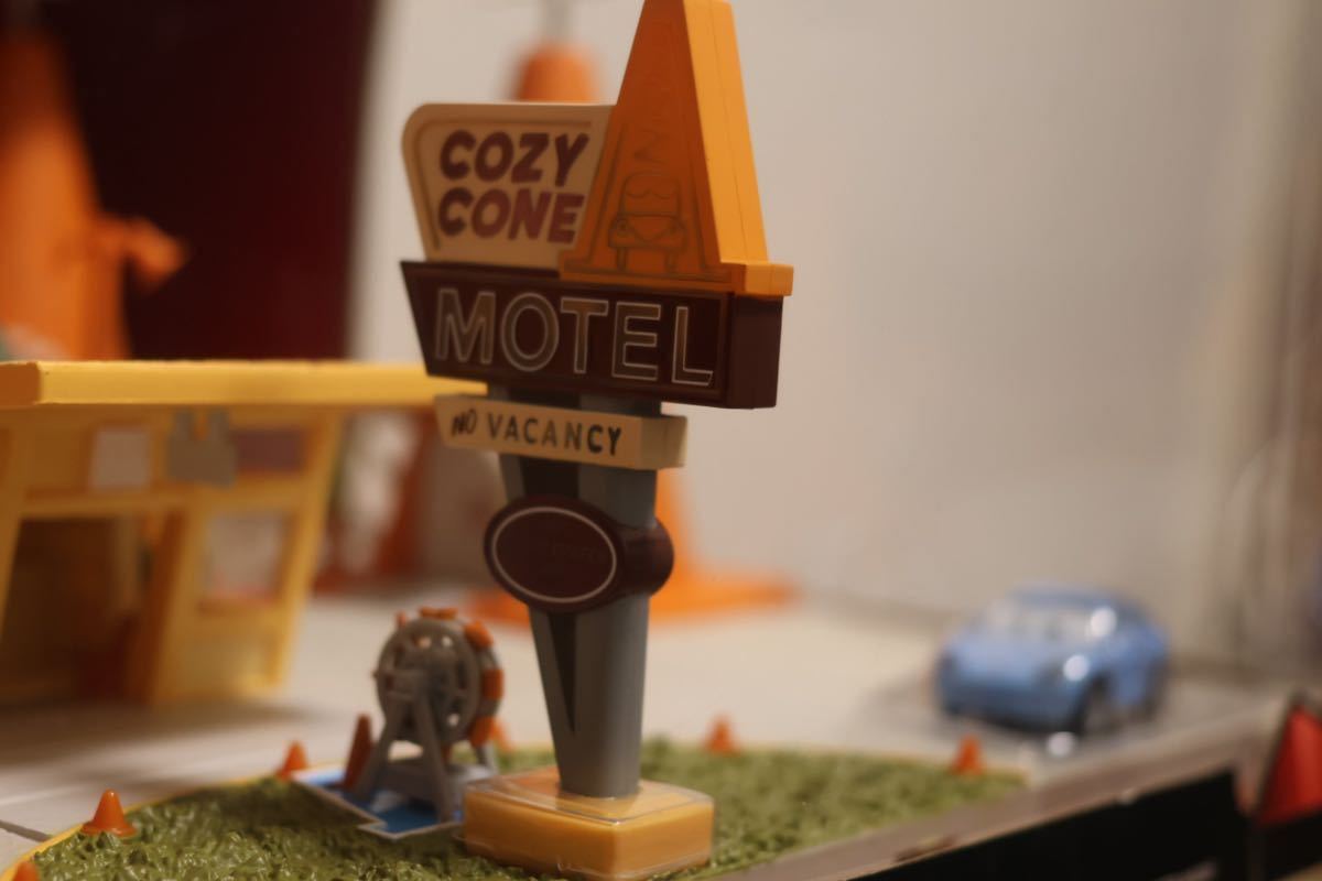 おもちゃ/ぬいぐるみ カーズ コージーコーンモーテル プレシジョン