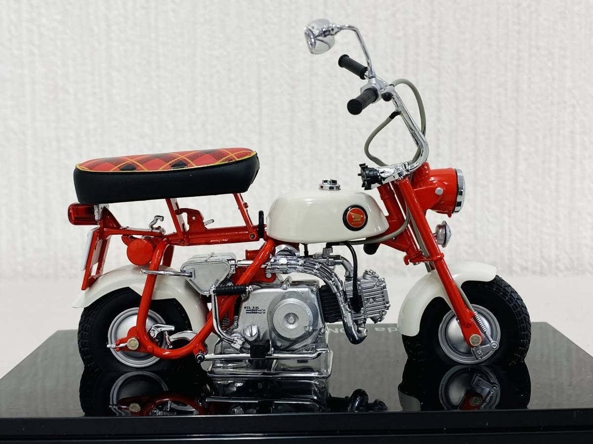 絶版・未展示＞EBBRO エブロ 1/10 Honda MONKEY Z50M 1967（RED