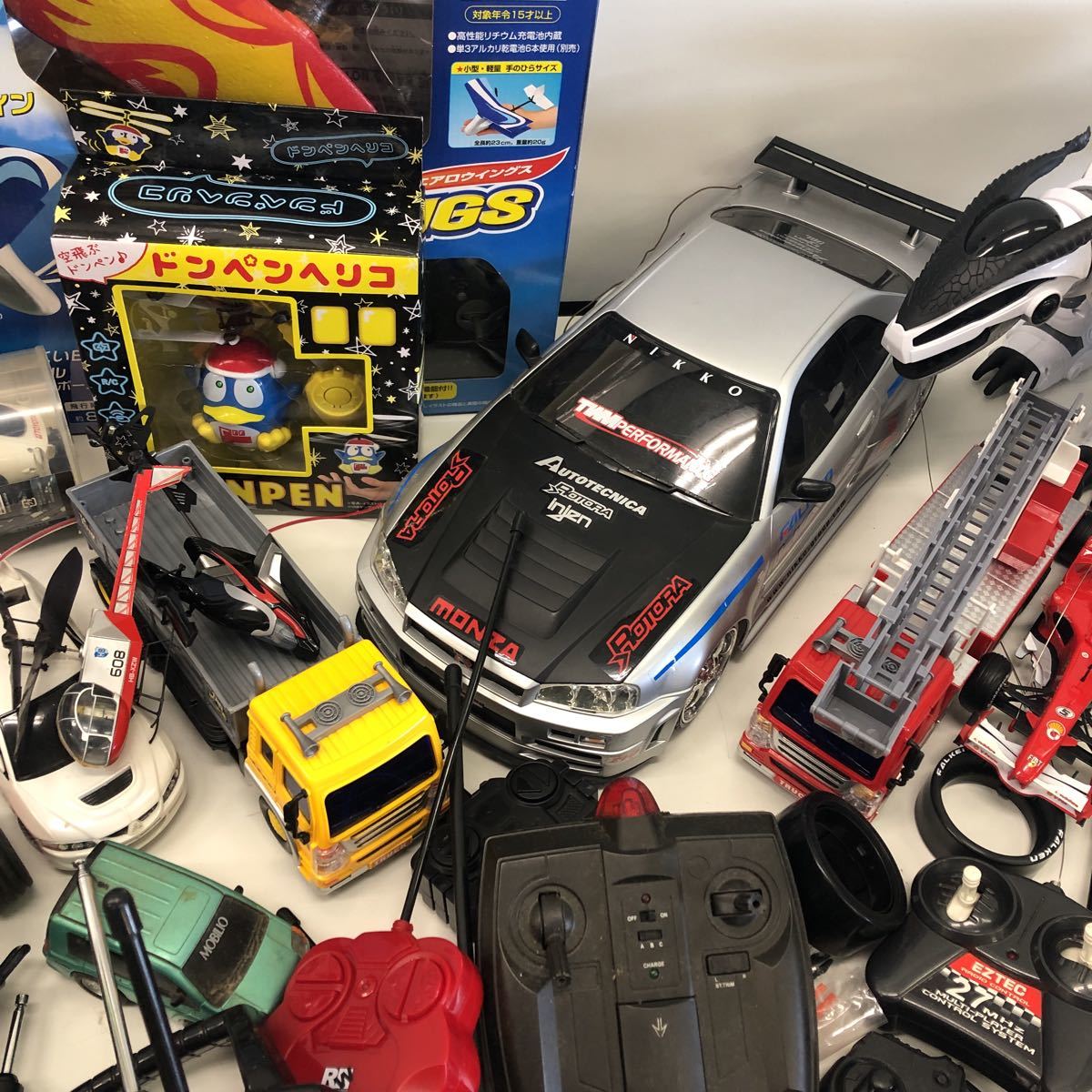 ジャンク】ラジコン ヘリコプター スポーツカー おもちゃ 大量セット
