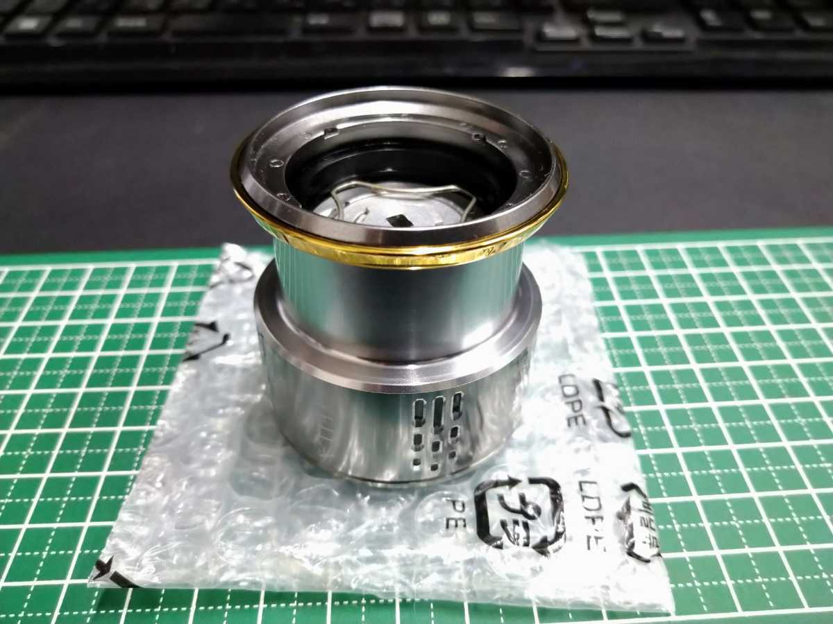 シマノ】 18ステラ C3000MHG SHIMANO STELLA 純正スプール SHIMANO