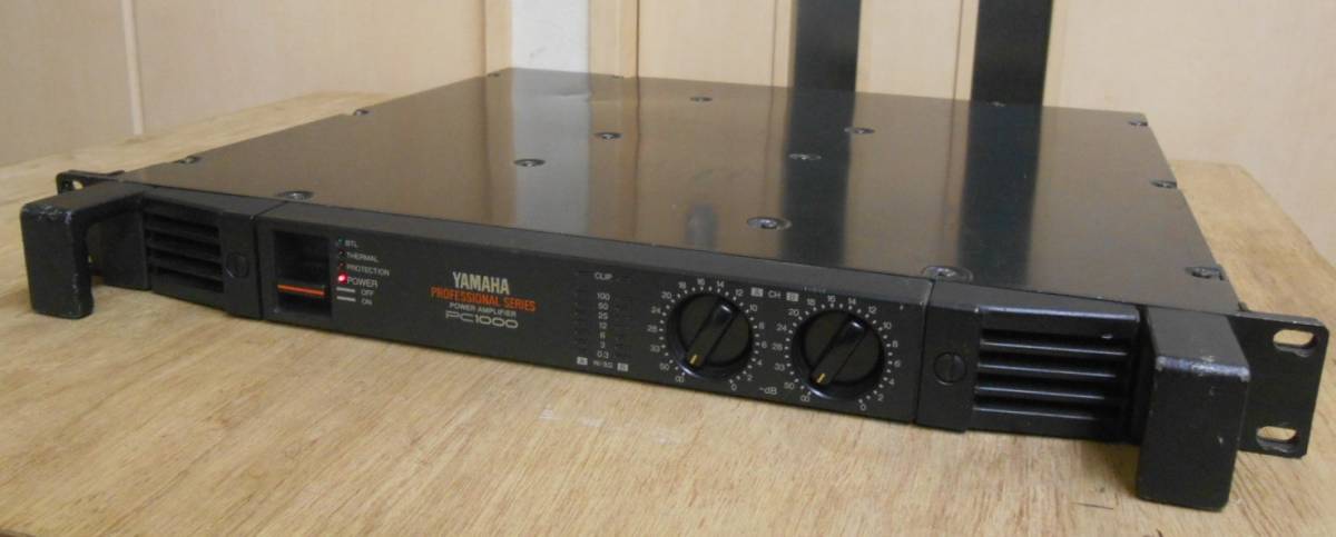 名機！YAMAHA PC1000 パワーアンプ◇出力測定済み 約135W@8 1kHzサイン