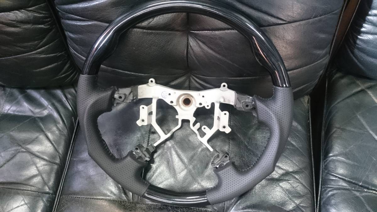 【アウトレット品】200系 ハイエース1型 2型 3型 シルクウッド ガングリップ ブラックレザー ステアリング ハンドル 標準 ワイド S-GL DX 