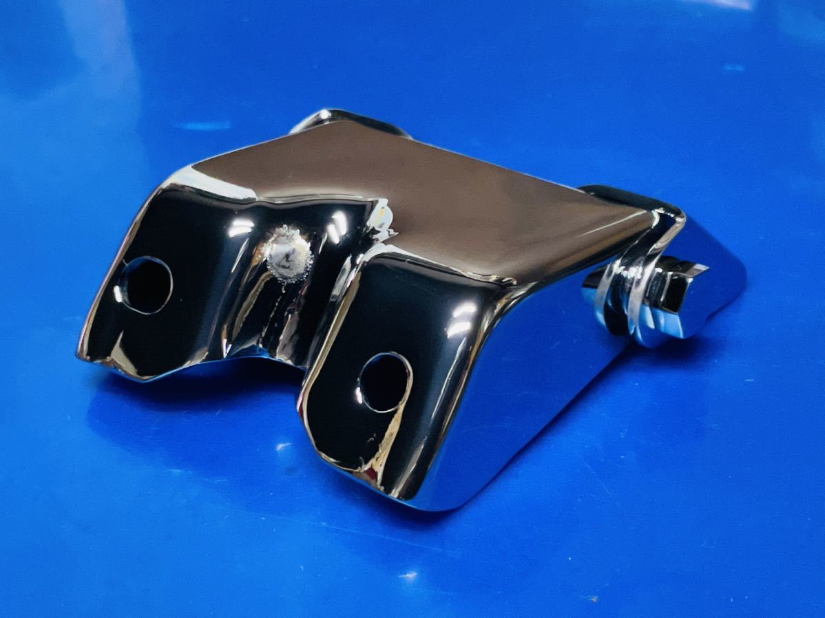 ダックス純正シートヒンジ　☆ クロームメッキ　ホンダ　くるくる　Dax 新品加工　1 ダックス純正シートヒンジ くるくる クロームメッキ ホンダ シートヒンジとシートロック メッキ加工されてい