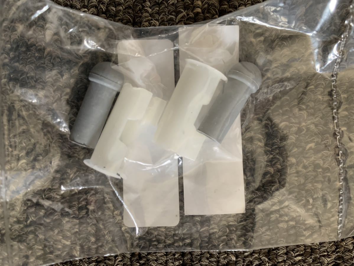 58-72シボレーインパラサンバイザーブラケットスリーブ&グロメット