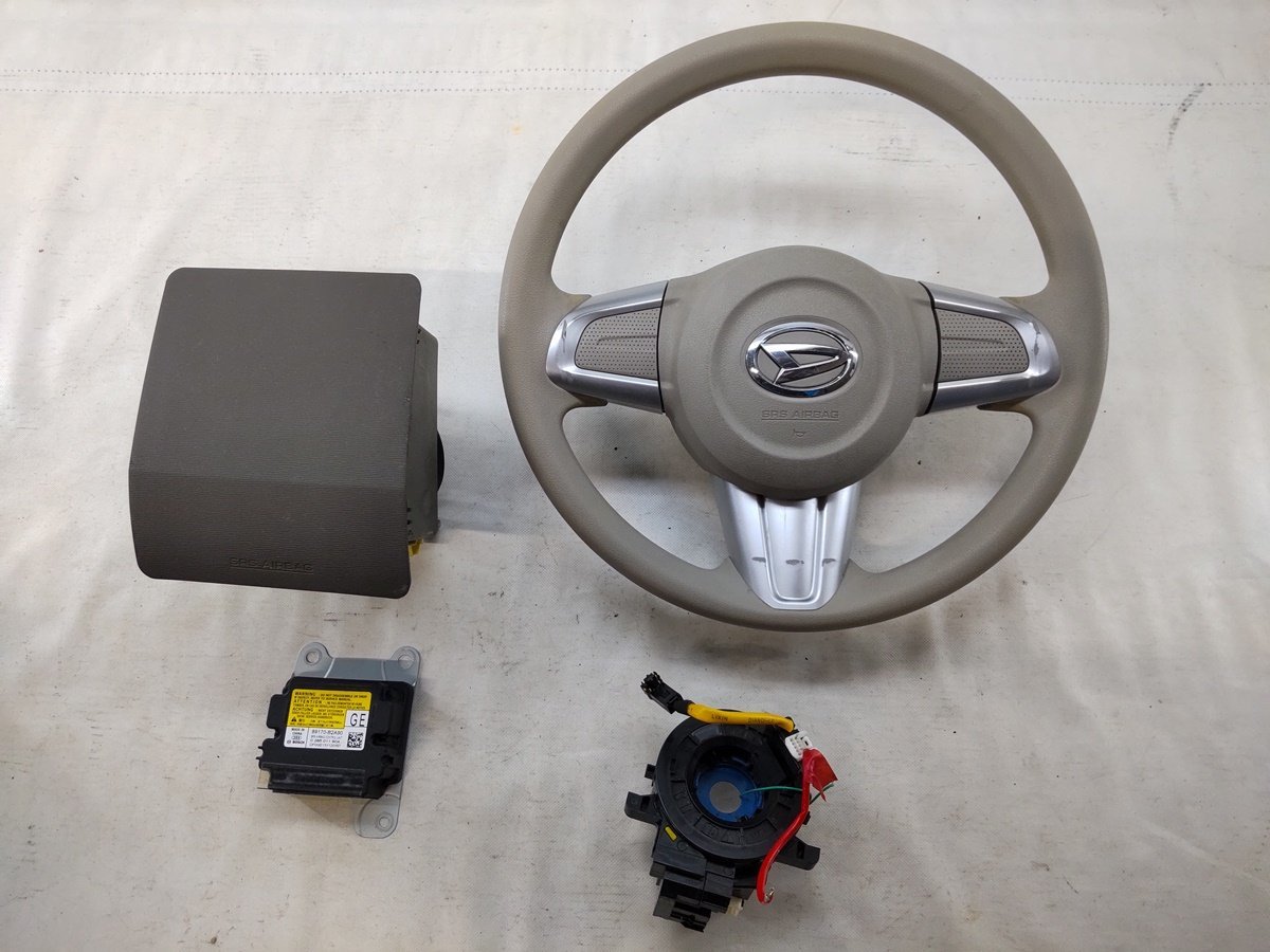 ★1387@7083　タント　LA600S　前期　ステアリング　助手席エアバッグ　エアバッグコンピューター　スパイラルケーブル　未展開　H1