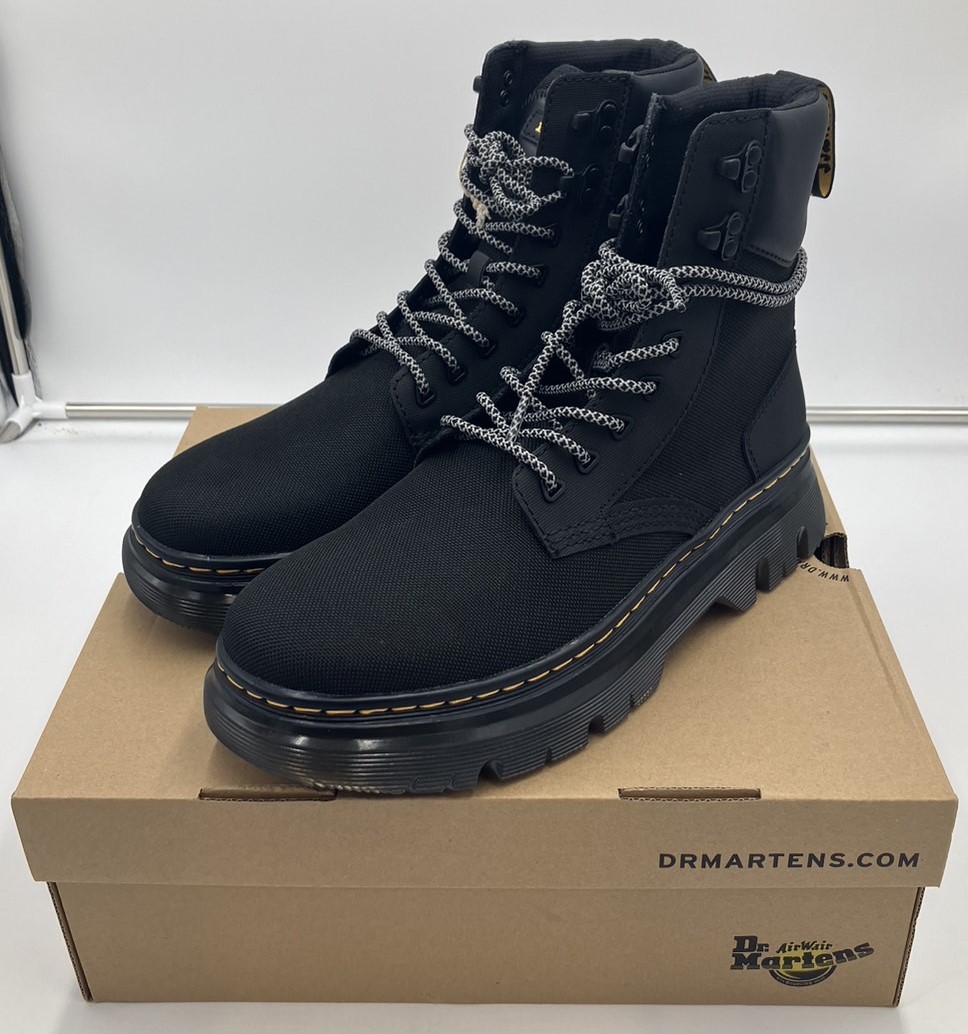 o749R【新品未使用】Dr.Martens ドクターマーチン Tarik タリック コンバットブーツ 27017001 9UK【最終値下げ！】