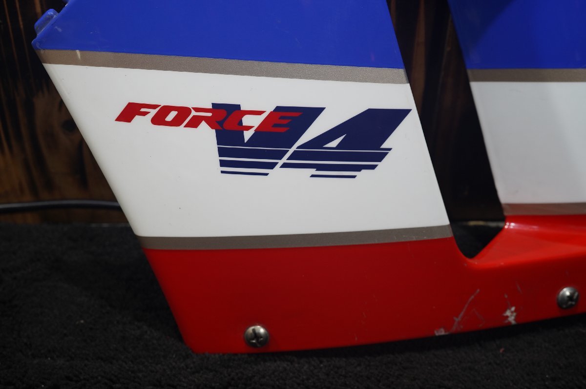 VFR400R NC30 ミドルカウル 純正サイドカウル左 割れ無 MR8 サイド 