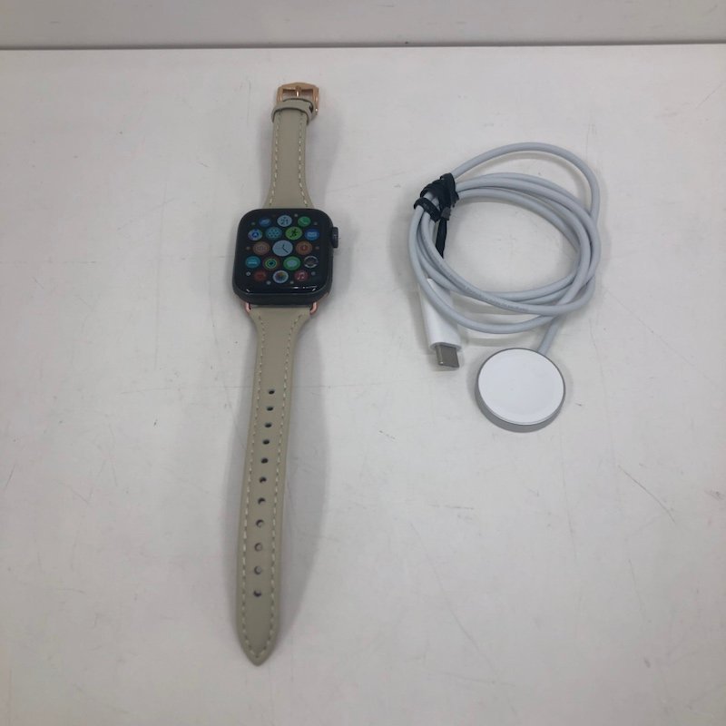 230313SK060083 Apple Watch Series5 A2092 MWT02J/A 40mm アルミニウム&セラミックケース GPSモデル アップルウォッチ バンド付き