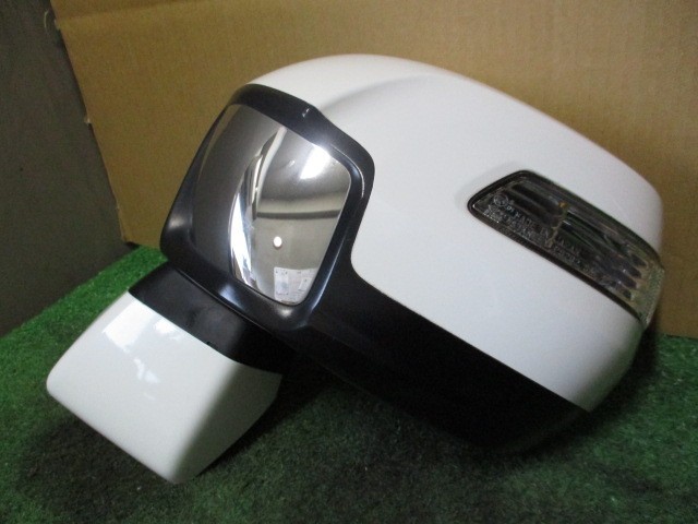 ステップワゴン RK1 サイドミラー(左) (カラーNo:NH788P)