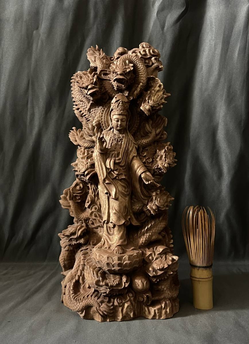 人気，爆買い 仏教工芸品 総楠製 井波彫刻 一刀彫 極上彫 木彫仏像 九龍観音菩薩立像(仏像)｜売買されたオークション情報、yahooの商品情報をアーカイブ公開 - オークファン 仏像