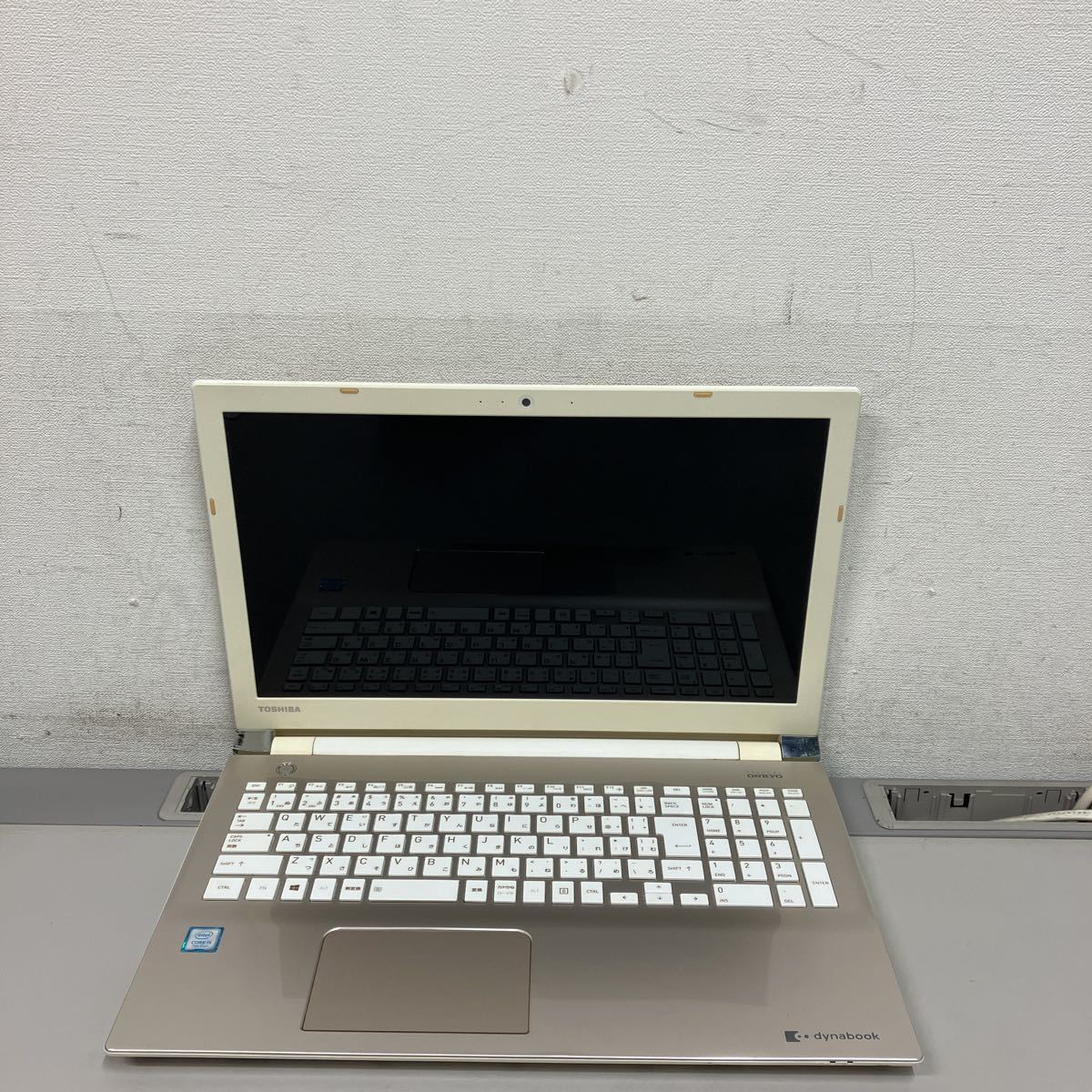 Q107 TOSHIBA dynabook AZ45/CG PAZ45CG-SJA Core i5 7200U メモリ8GB