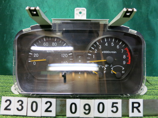 ■タウンボックス TA-U61W スピードメーター ■純正 (AT用12万4807km) 【岐阜発】