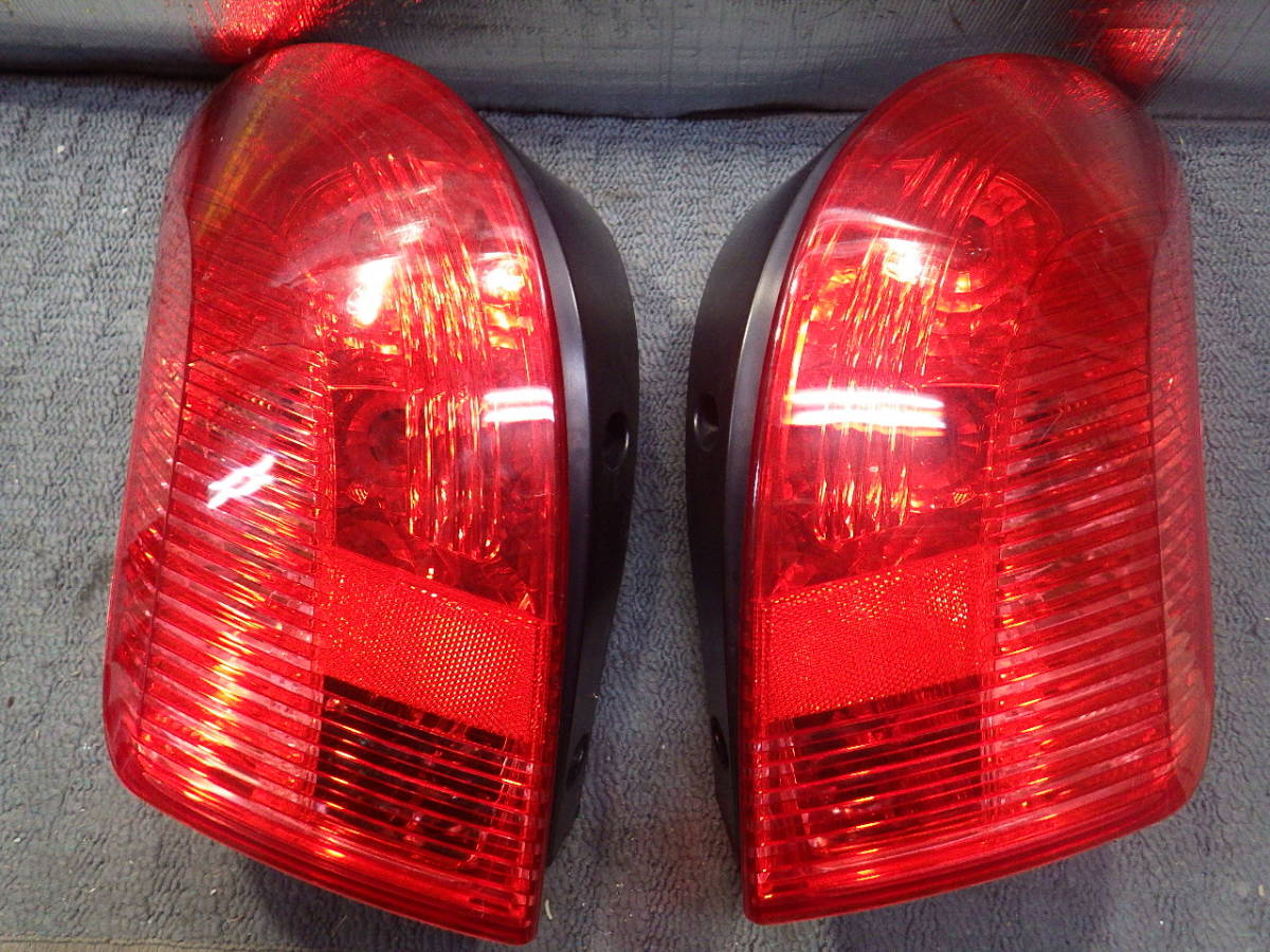 プジョー 308SW ABA-T7W5FT T7W5FT T7W5F02　純正 テール 左右セット 即決