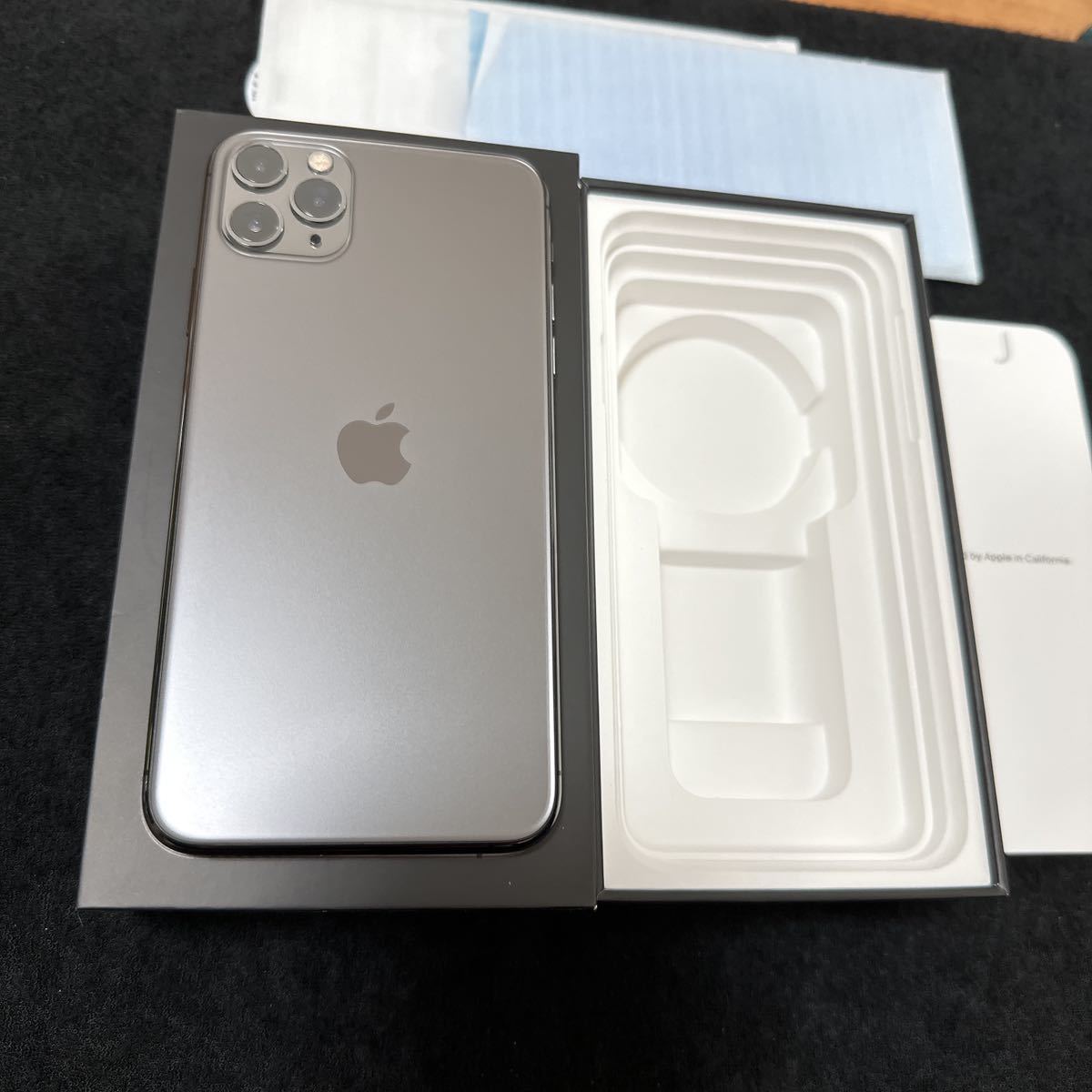 iPhone 11 Pro Max 256GB Space Gray simフリー 超極美品 判定