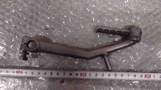 アドレスV100　CE13A-140xxx　の　キックペダル *1680142058　中古