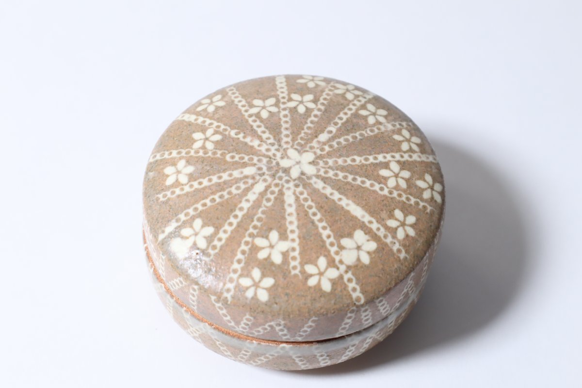 韓国人間国宝 申相浩の花三島鉢 秀作 Yahoo!オークション -「花三島