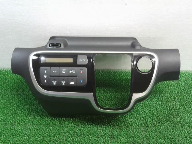 Ｎ－ＢＯＸ DBA-JF1 A/C エアコンスイッチパネル G Lパッケージ S3 79601-TY0-961ZA NB29C