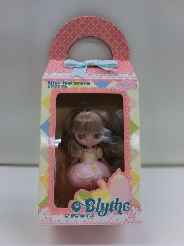 プチブライス ミスマカロン : blythe タカラトミー かわいいカップ