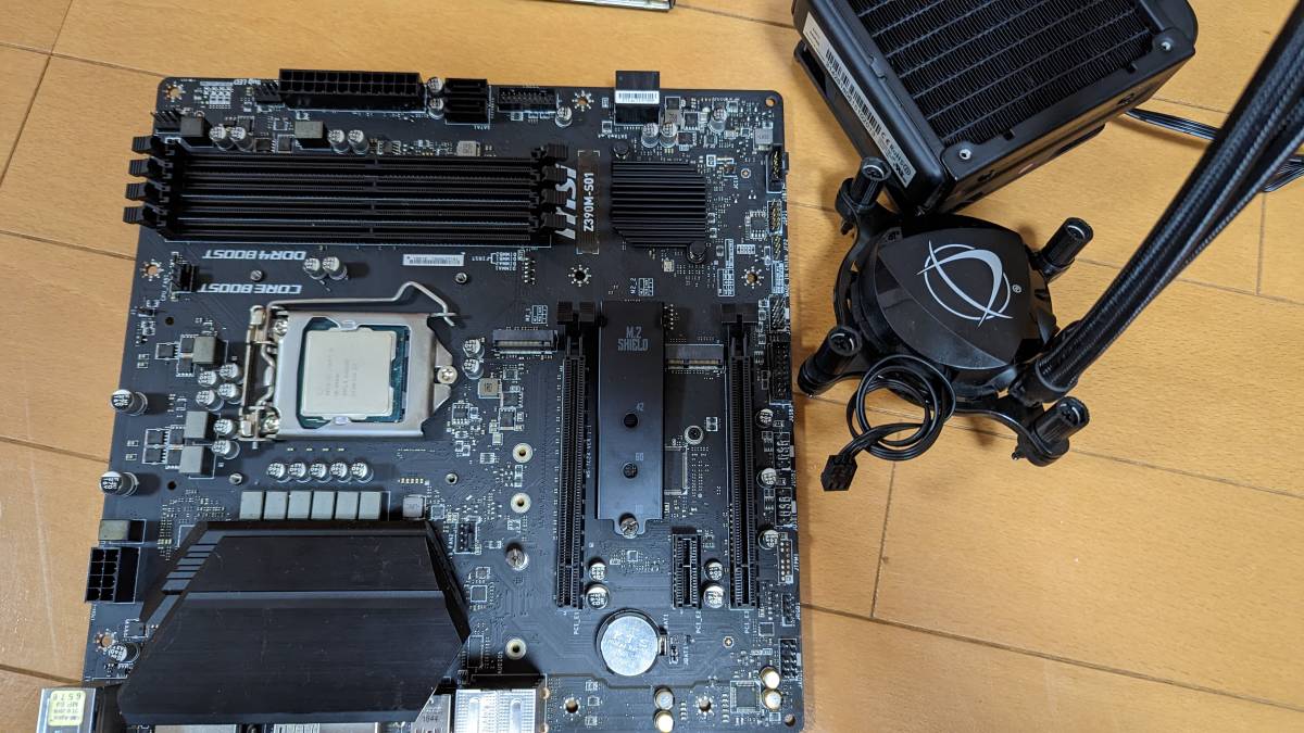 Core Z390 i9-9900K MSI + とMSI M-S01 マザーボード i9-9900Kインテル 