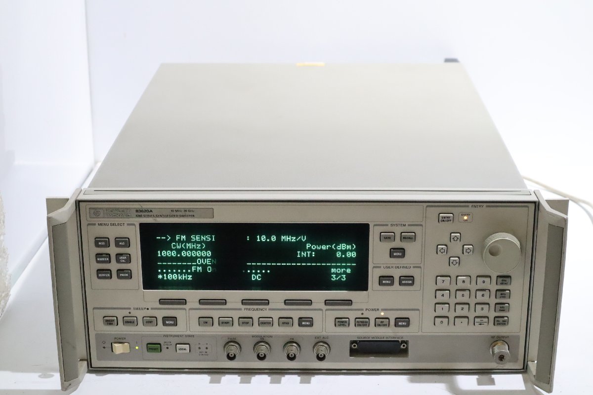 160☆HP 掃引信号発生器 8360 SERIES SYNTHESIZED SWEEPER (10MHz