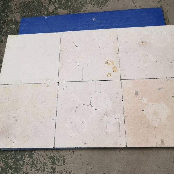 陶芸　SIC棚板　450ｍｍｘ450ｍｍｘ11ｍｍ　6枚　中古　スリット有り　個人様やリフトをお持ちでない方は営業所止め発送(割れ防止の為）