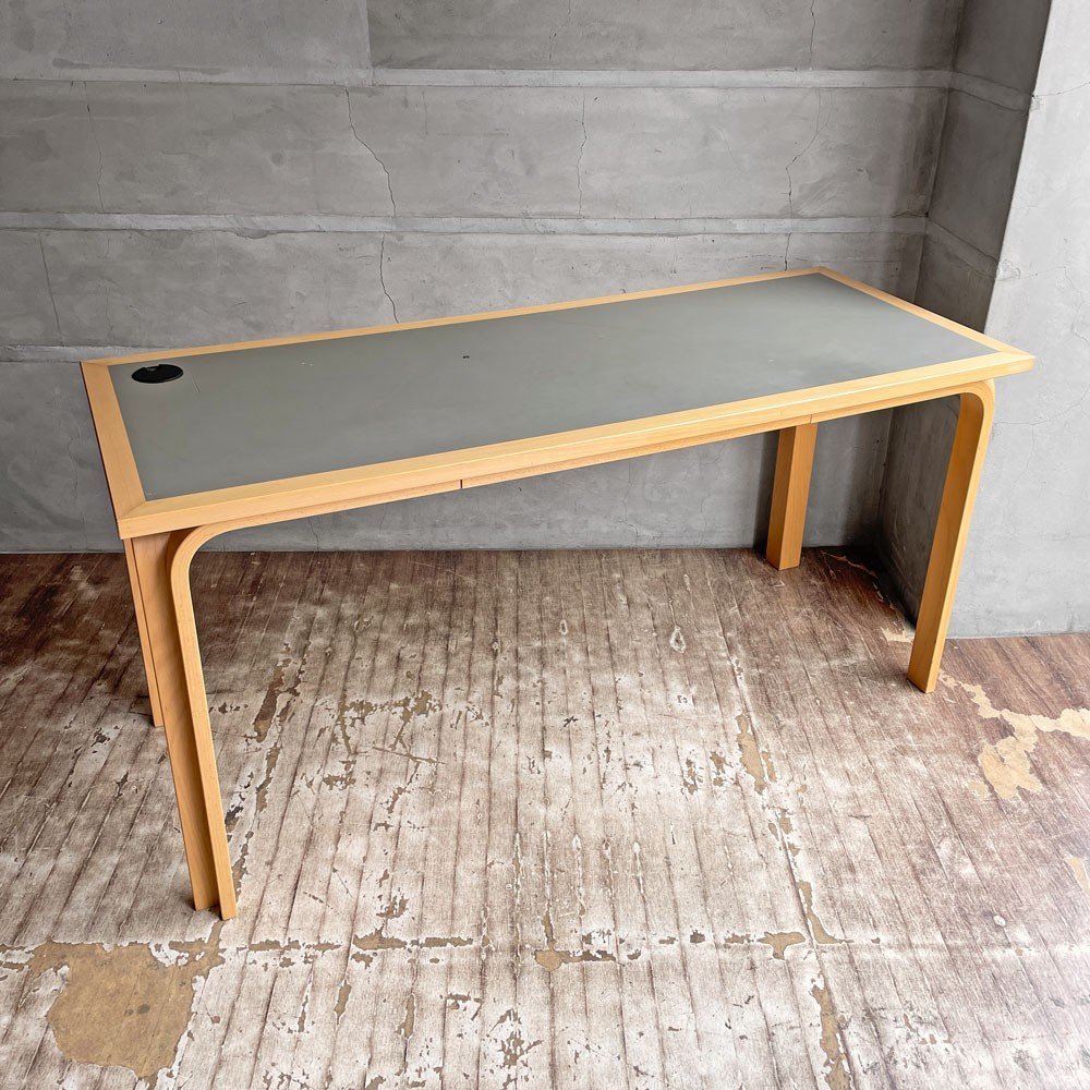 ♪ マグナスオルセン Magnus Olesen デスク リノリウム × ビーチ材