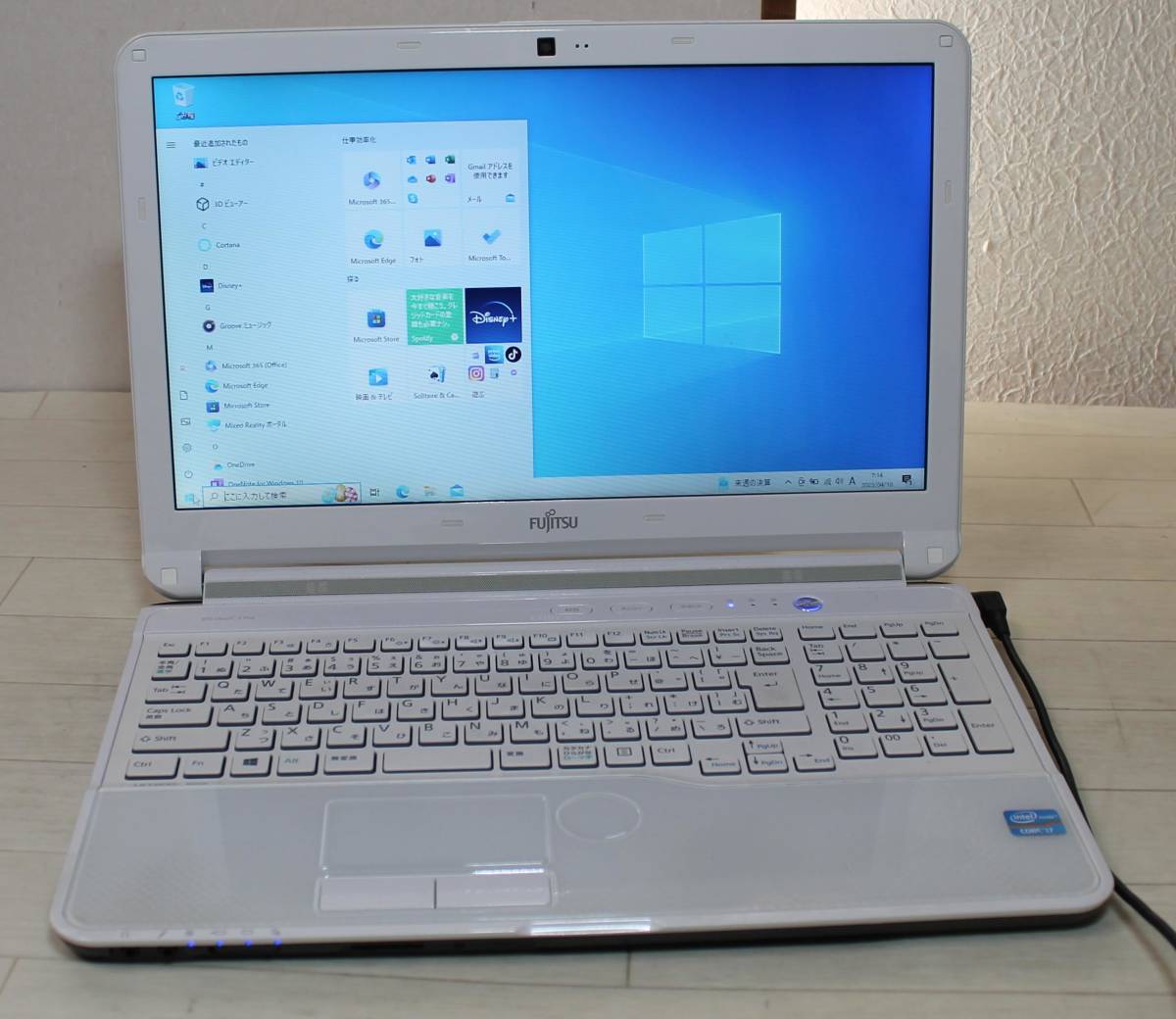 富士通 LIFEBOOK AH53/K Core i7-2670QM 2.20GHz 4GB 750GB Win10 64bit 15.6インチ　【M73】