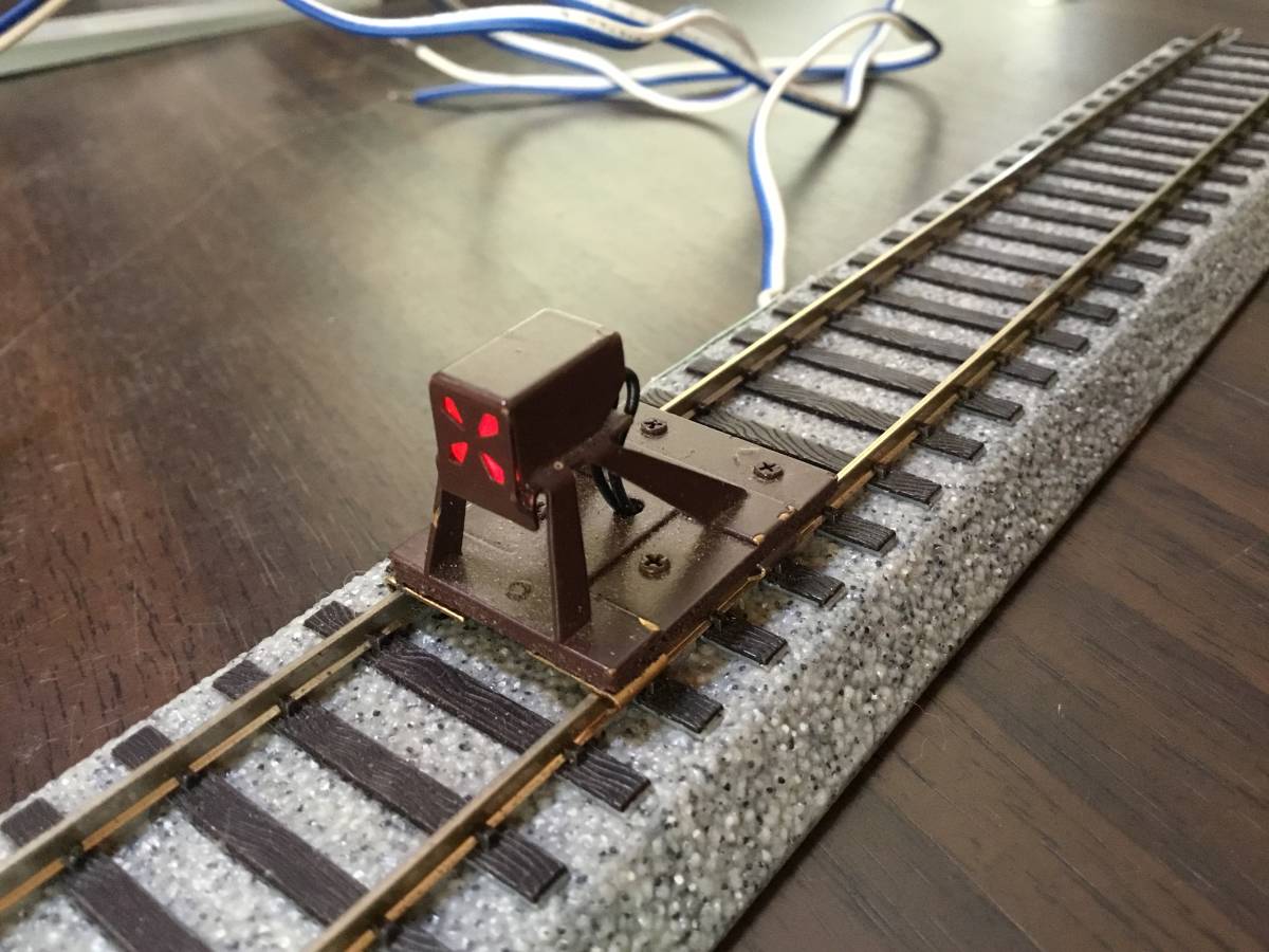 【HO】　車止め　点灯確認　3個一組