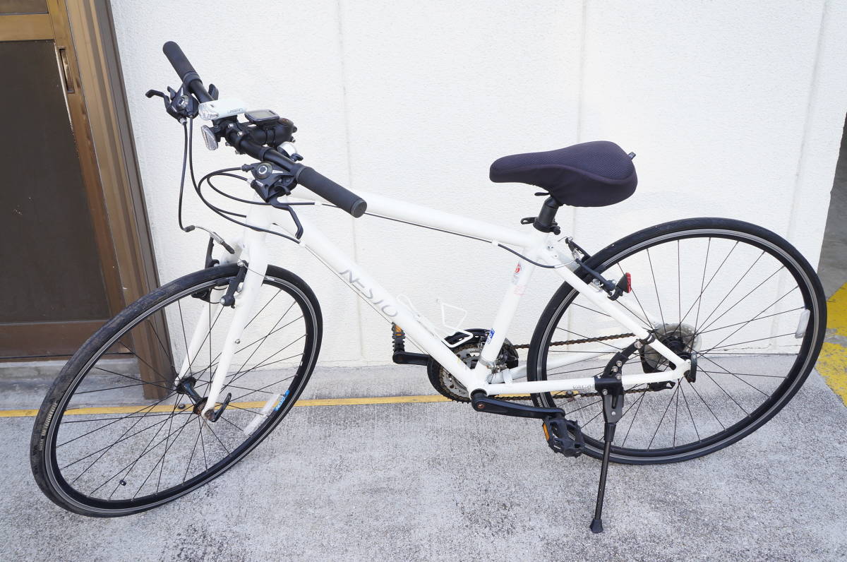 NESTO 直接引取り限定 0 ホワイト Tire Size:700 S クロスバイクの中古 