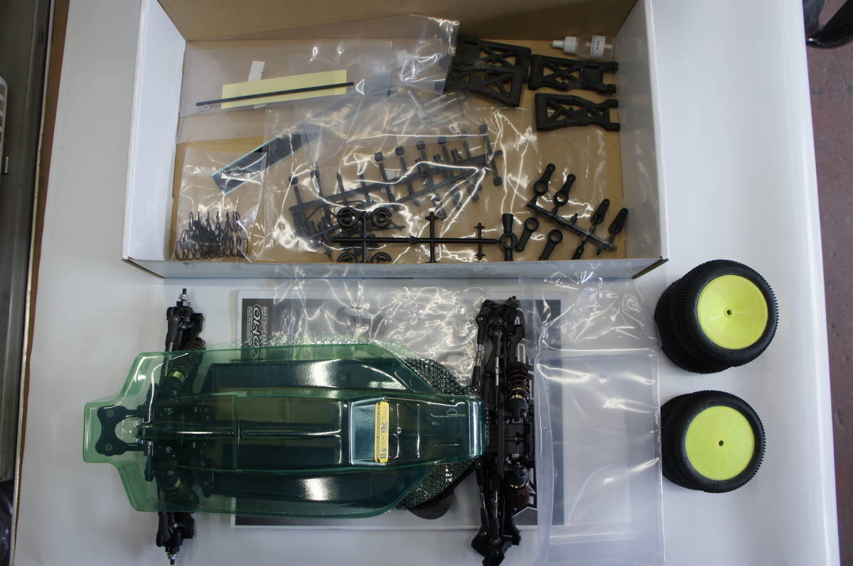 ヨコモ YZ-4SF2 ハイエンド4WDバギー 新品ボディ＆ウイング 付属品多数