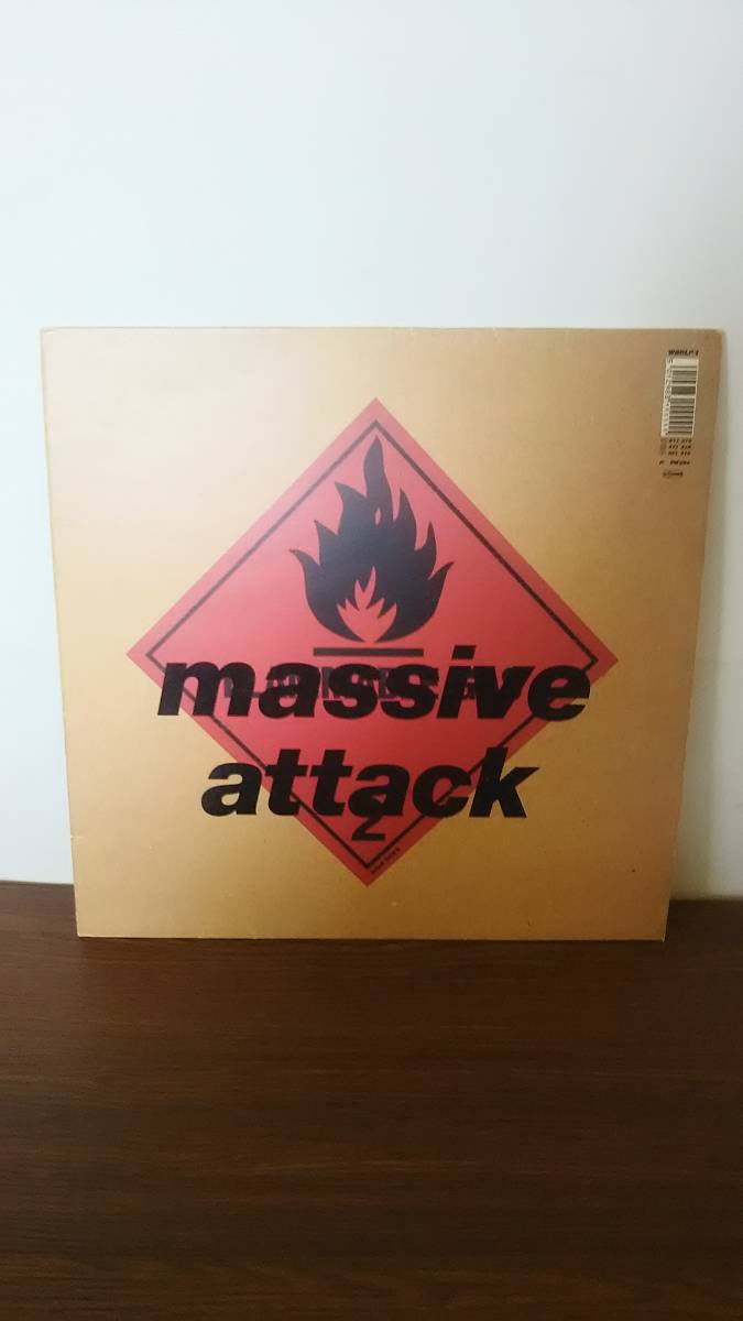 Blue Lines - LP Massive Attack MASSIVE ATTACK ⁄ | WBRLP1 BLUE