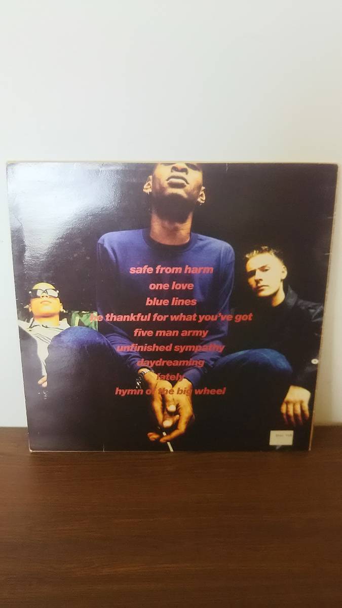 Blue Lines - LP Massive Attack MASSIVE ATTACK ⁄ | WBRLP1 BLUE