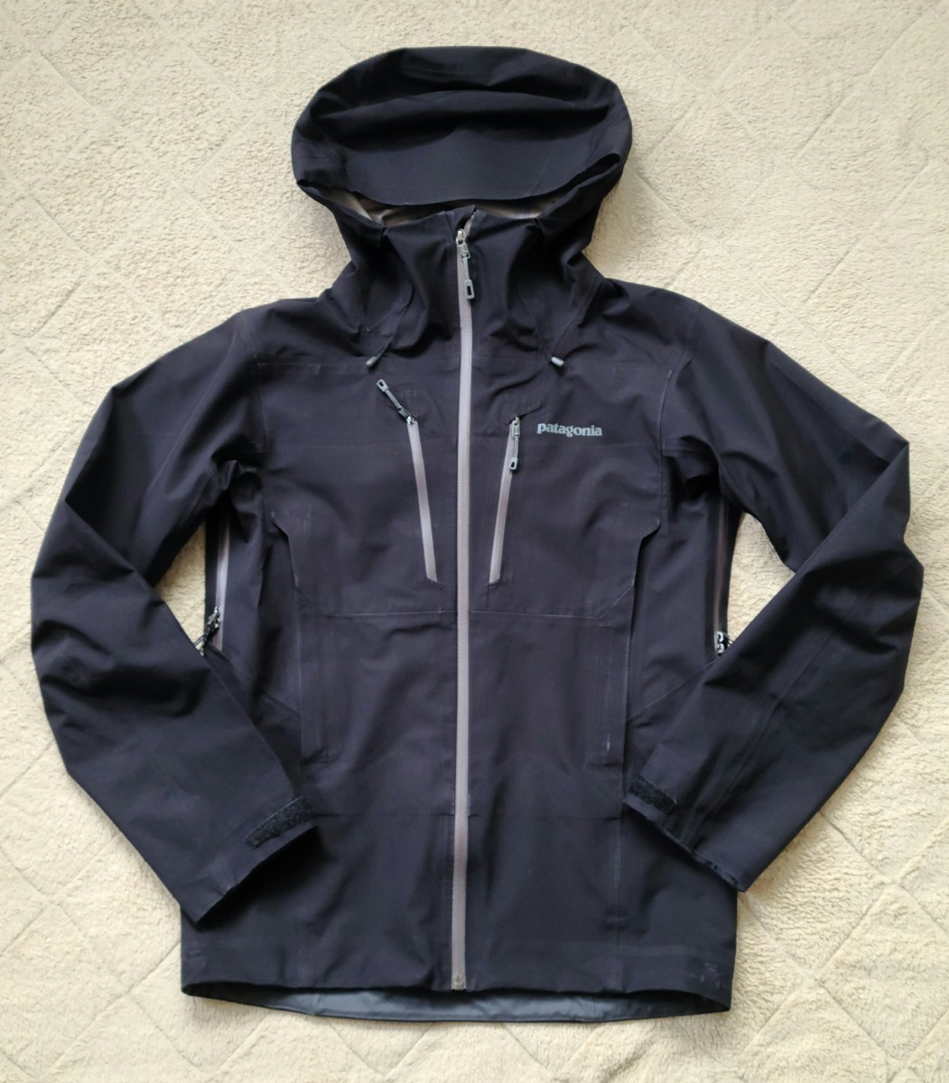 patagonia パタゴニア 　トリオレットジャケット　ハードシェル　レインジャケット　ブラック　ゴアテックス GORE-TEX XSサイズ 撥水　