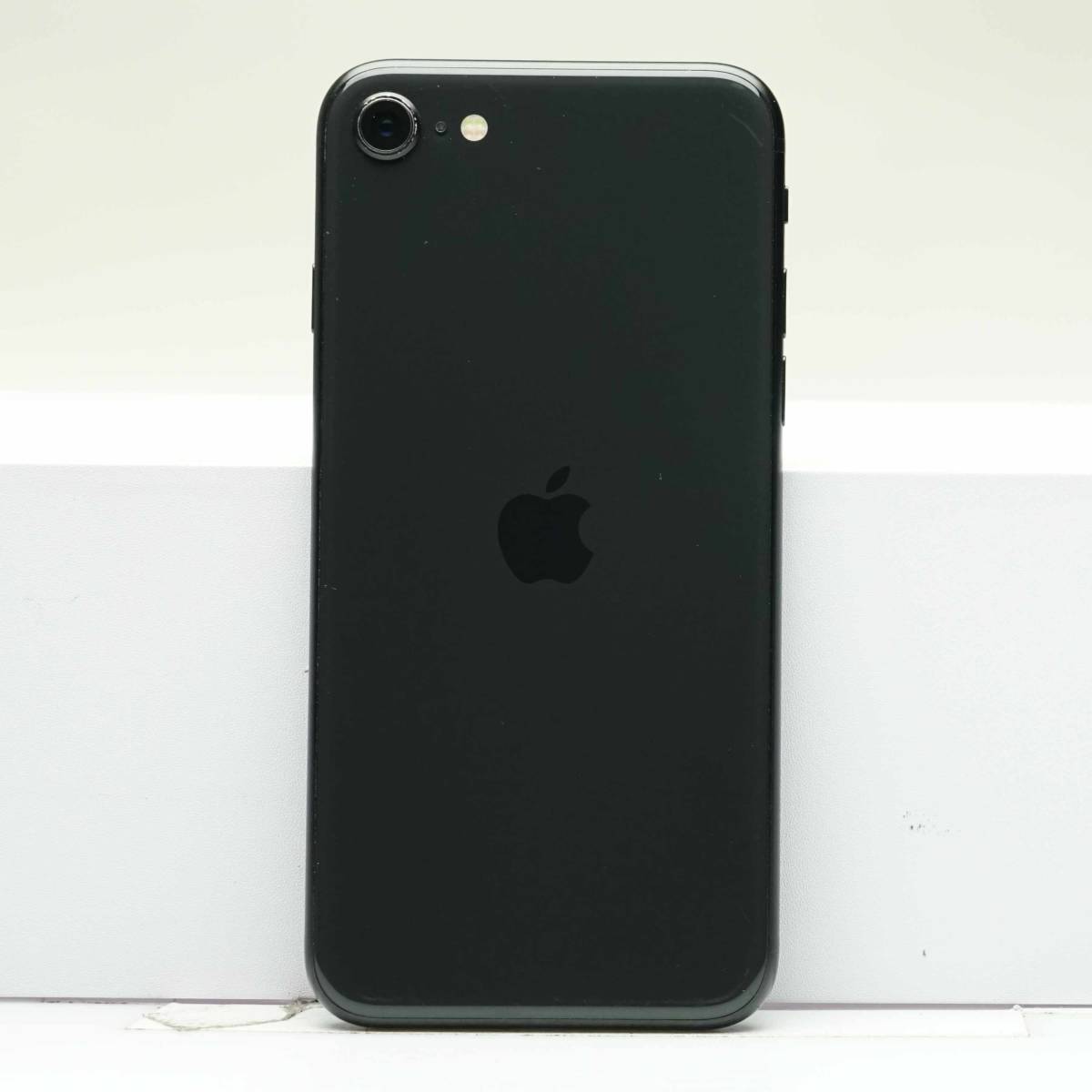 iPhone ブラック 64GB SE 公式通販 第2世代 Apple SIMフリー SIMフリー 