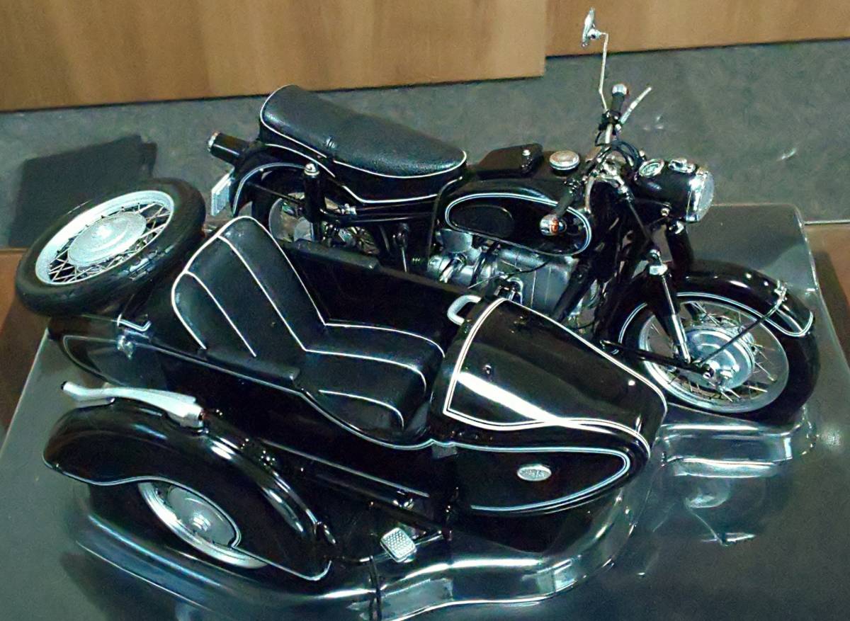 Schuco 1/10  R69/S サイドカー シュコー】1/10 BMW R69/S サイドカー（1960年～1969年）(オートバイ