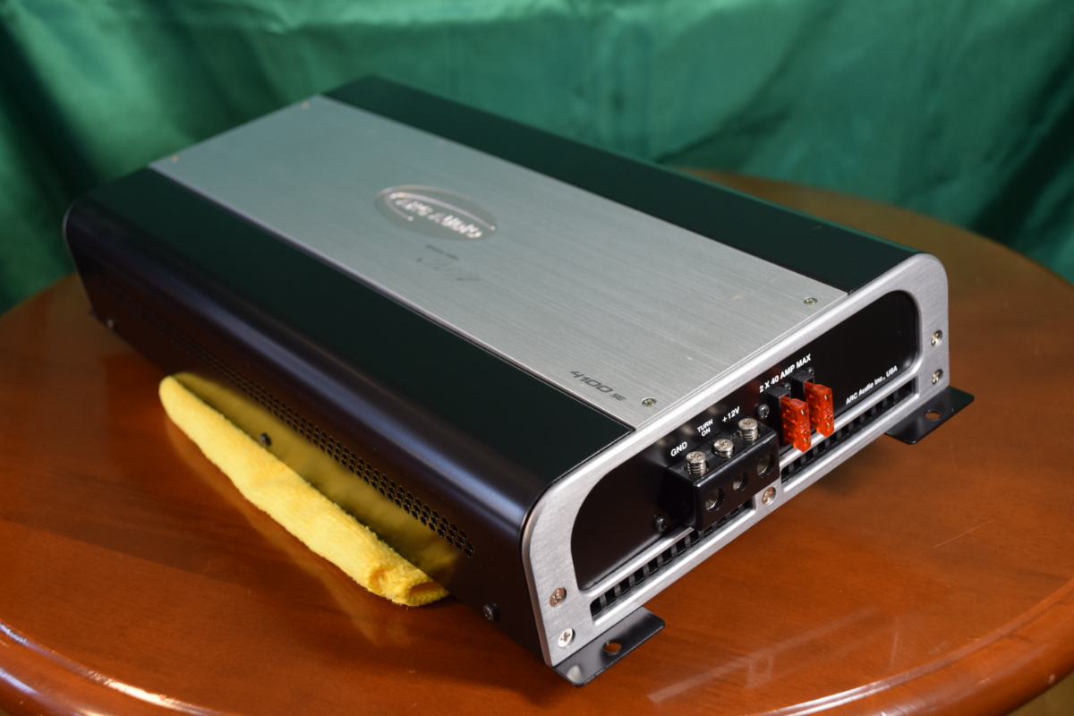 ARC AUDIO 4100SE advanced 4chアンプ① ARC AUDIO 4100SE advanced