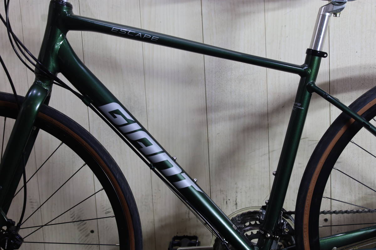 現行美品！GIANT ESCAPE DISC 700C アルミ 24速 470mm 油圧式ディスク