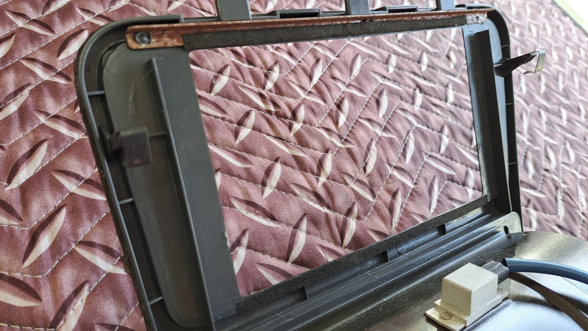 ☆希少灰皿未使用☆日産F31レパード☆オーディオパネル☆クラスター  