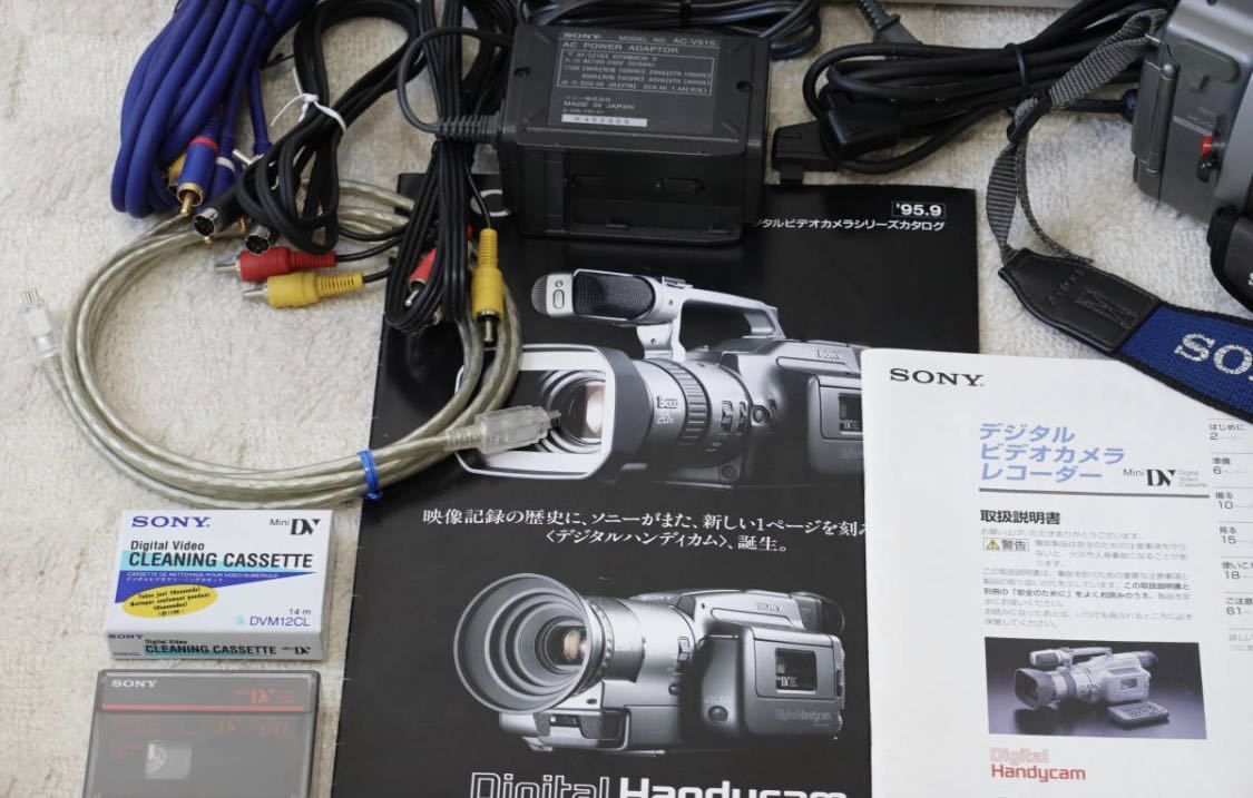 ☆SONY DCR-VX1000 DV初代デジタルハンディカム＋純正ケース他付属多