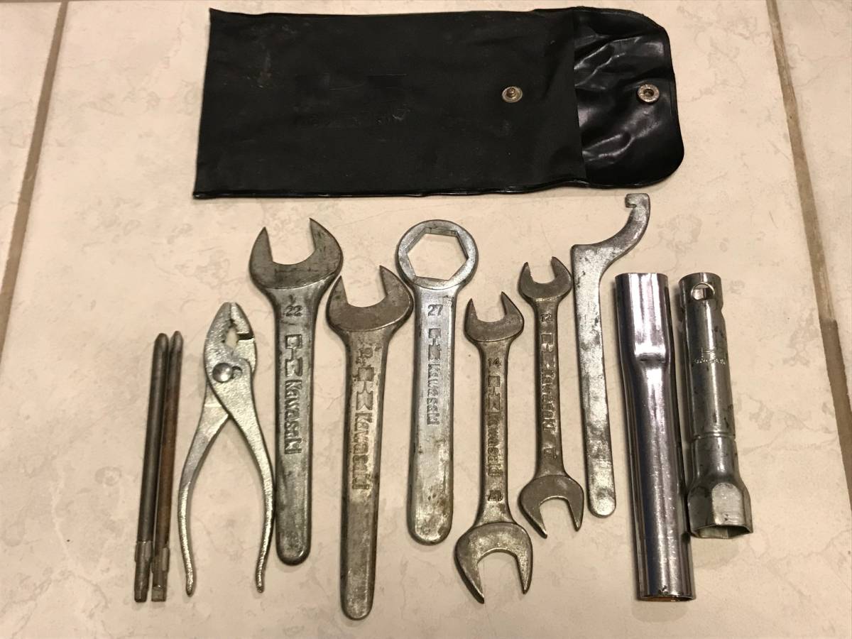 美品カワサキW650純正車載工具