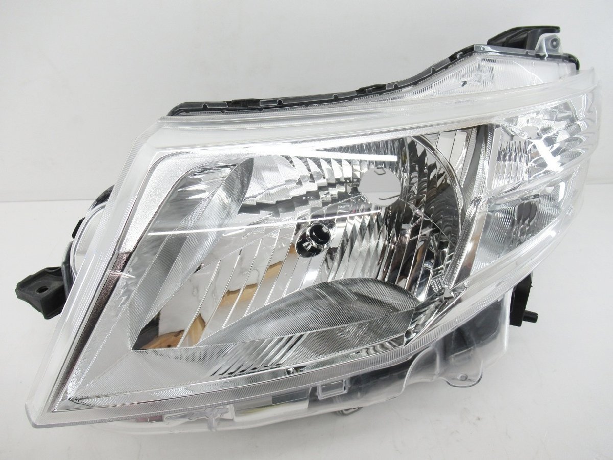 《即決あり》 ルーミー M900A M910A 純正 左 ヘッドライト ハロゲン 【 STANLEY W3920 】(M082934)