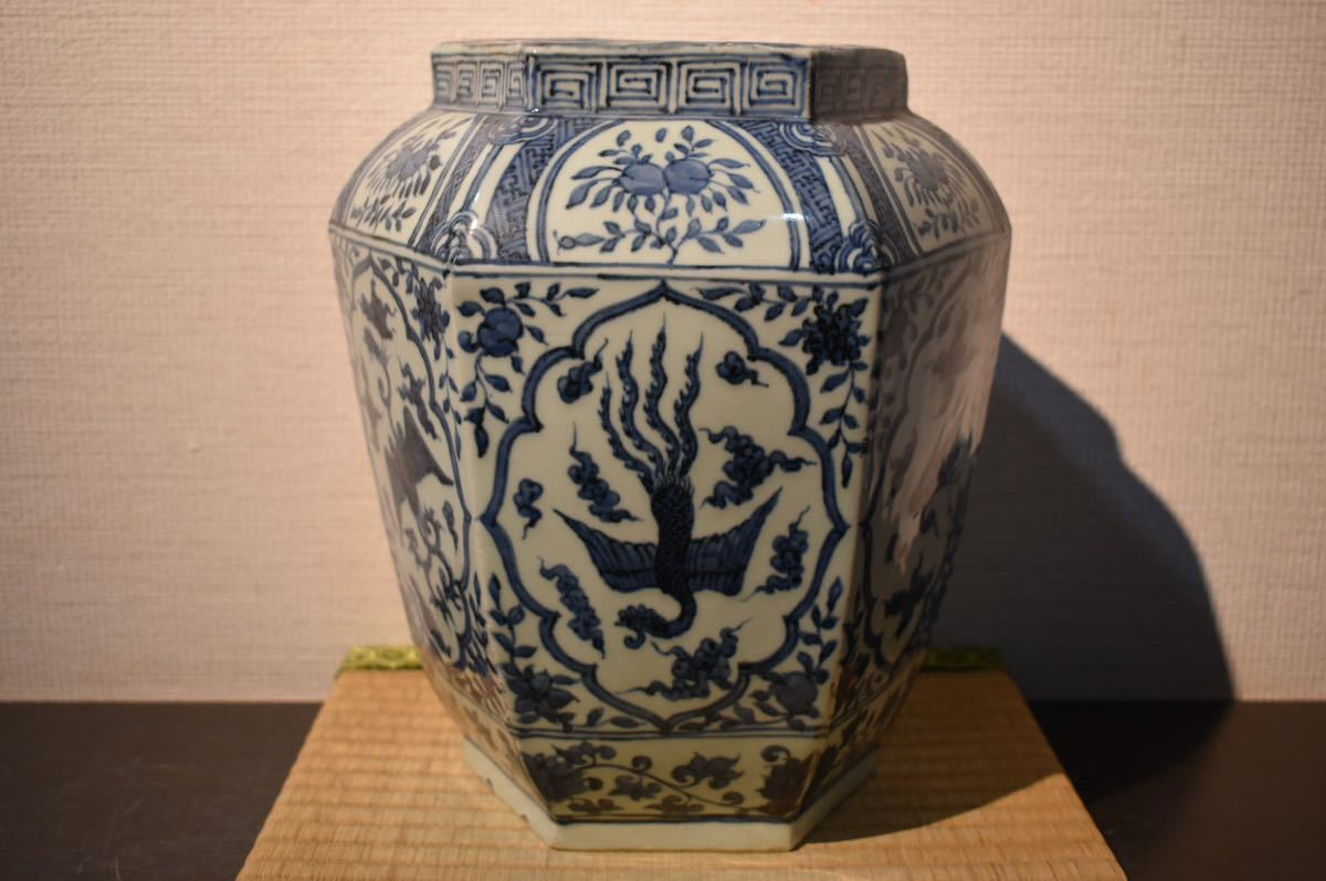 GE】E714【コレクター所蔵品】時代 染付鳳凰草花紋壷 /中国古玩 中国
