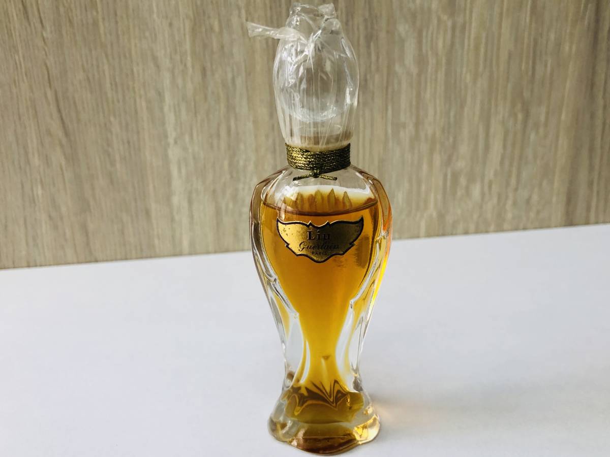 香水、フレグランス | ktwshop.ge