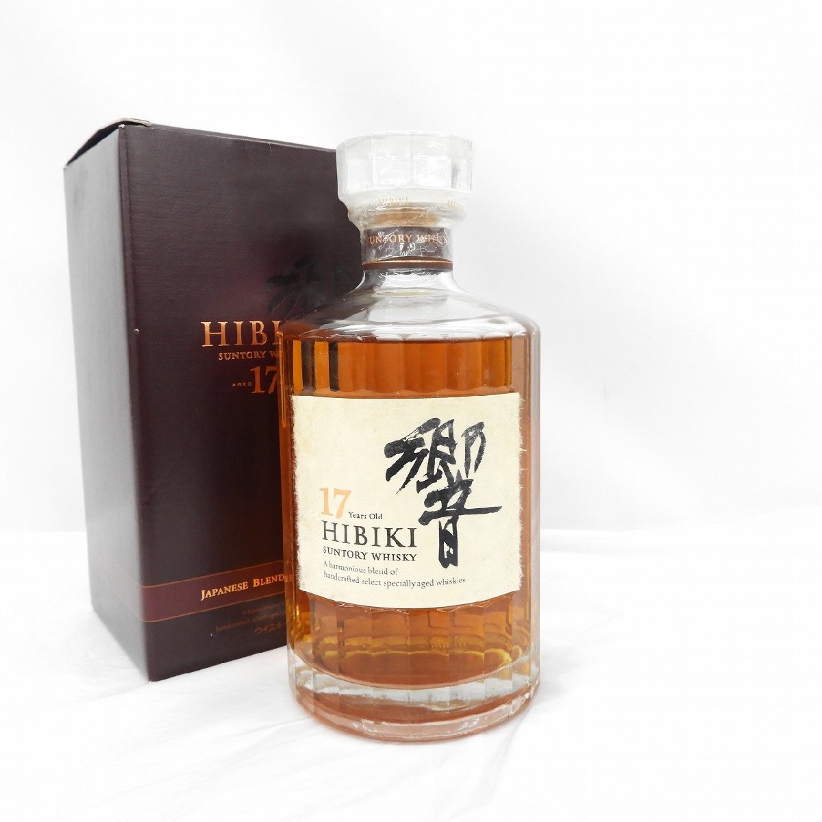 未開栓】SUNTORY サントリー 響 HIBIKI 17年 ウイスキー 700ml 43％ 箱