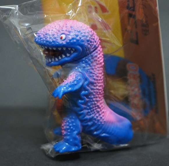 高品質，お買い得 One up. さすらい山椒魚 サンシロー 阿 ブルー &times; ピンク ワンナップ Oneup ピコピコ PICOPICO PICO PICO ソフビ フィギュア SANSIRO(一般)｜売買されたオークション情報、yahooの商品情報をアーカイブ 一般