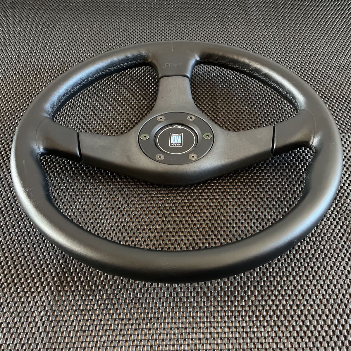 絶版 NARDI GARA3 Type4 ナルディ ガラ3 タイプ4 ブラックレザー/ガン
