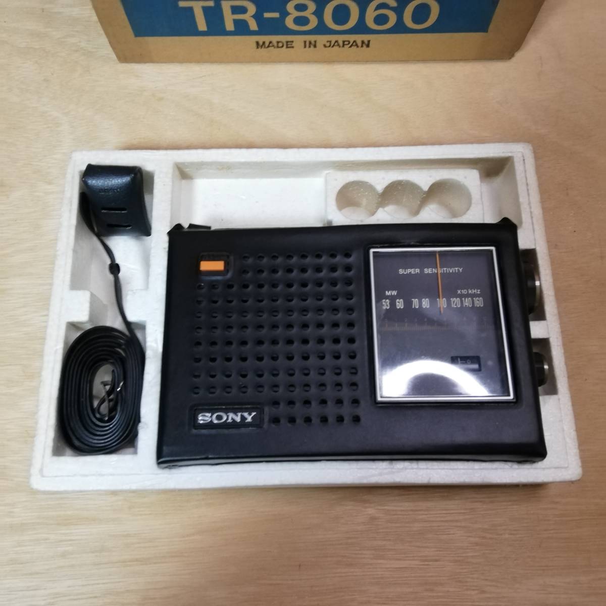 名機 SONY SOLID STATE TR-8060 ラジオ 本体 名機 SONY SOLID STATE TR-8060 ラジオ 本体 名機 SONY SOLID STATE TR