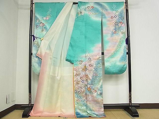 平和屋着物□フランソワーズ・モレシャン作 振袖 駒刺繍 舞桜 暈し染め