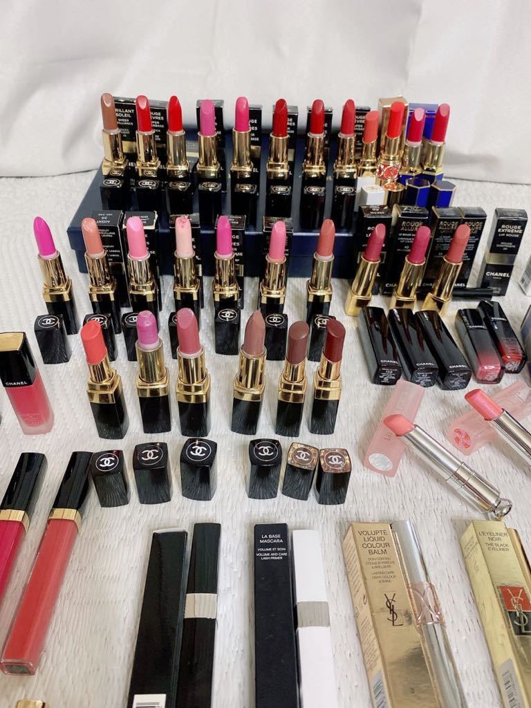 CHANEL Christian Dior 口紅 まとめ売り CHANEL Dior シャネル 口紅 YSL グロス アイシャドウ 香水合計87点